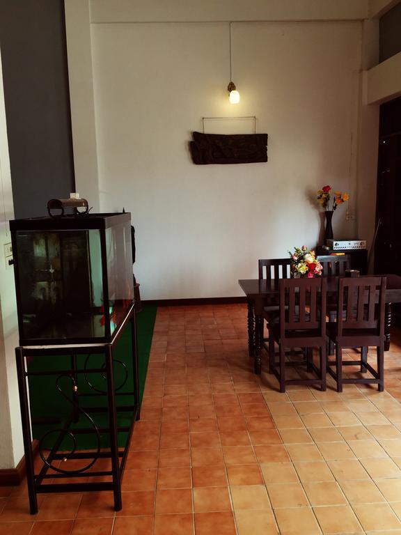 J-Safe Guesthouse Sukhothai Exteriör bild